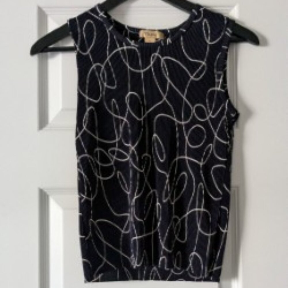 Elegant Feminine Tank Top - Business casual